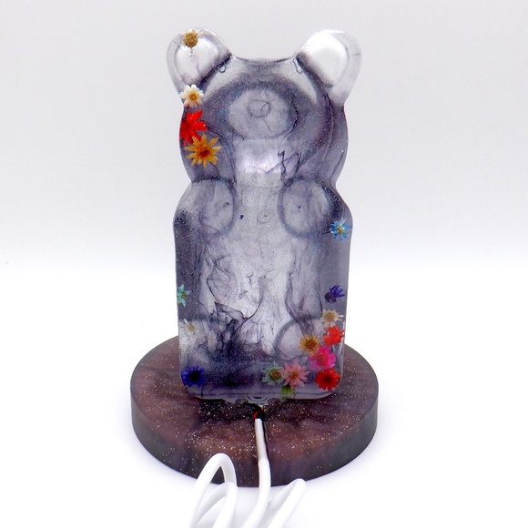 Jumbo Resin Gummy Bear & Base Lamp - Picture 8 of 16